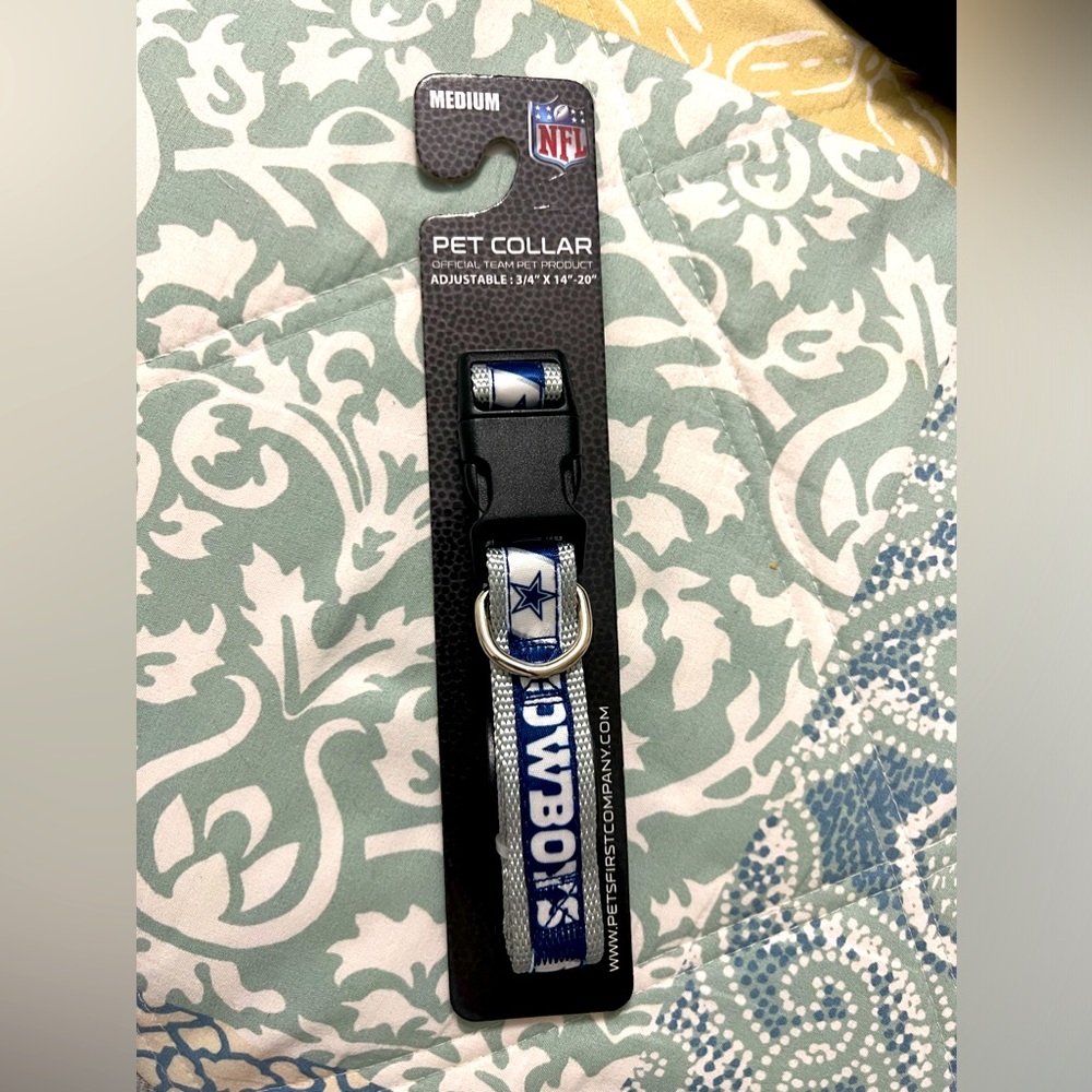 Dallas Cowboys Licensed NFL Pet Collar Adjustable Medium